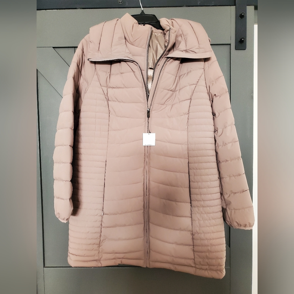 NWT WOMENS DKNY PACKABLE PUFFER XL BEIGE